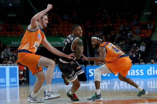 不断在国际 不断在国际