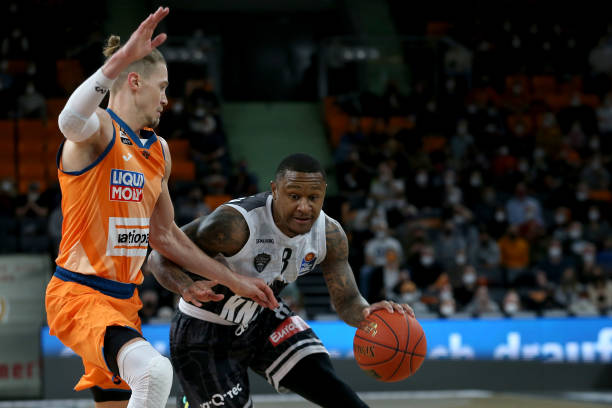 赛期引入了 赛期引入了