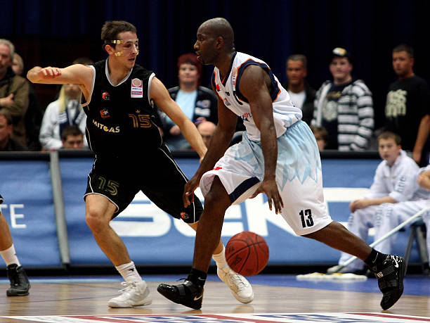 篮板全面发 篮板全面发