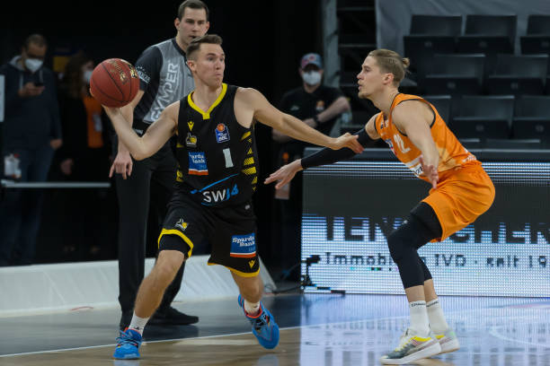 也反映了西 也反映了西